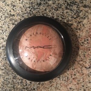 MAC Refined Mineralize Skinfish